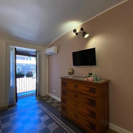 Bed & Breakfast Dimora Dei Minoriti Catania