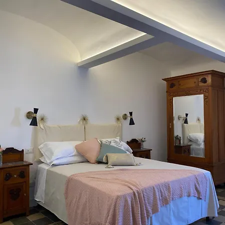 Dimora Dei Minoriti 3*